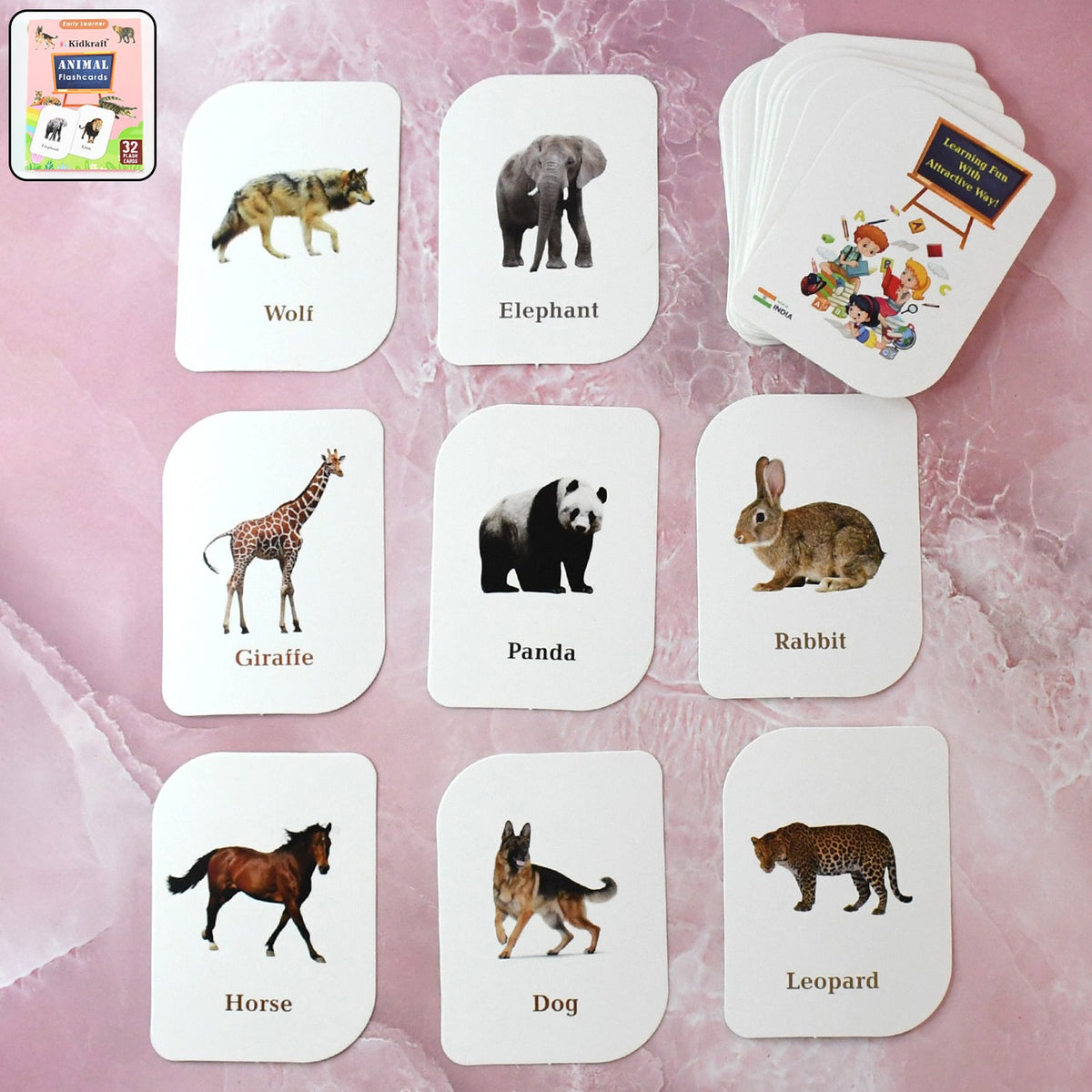 Box containing 32 durable and laminated animal flash cards for toddlers Main image