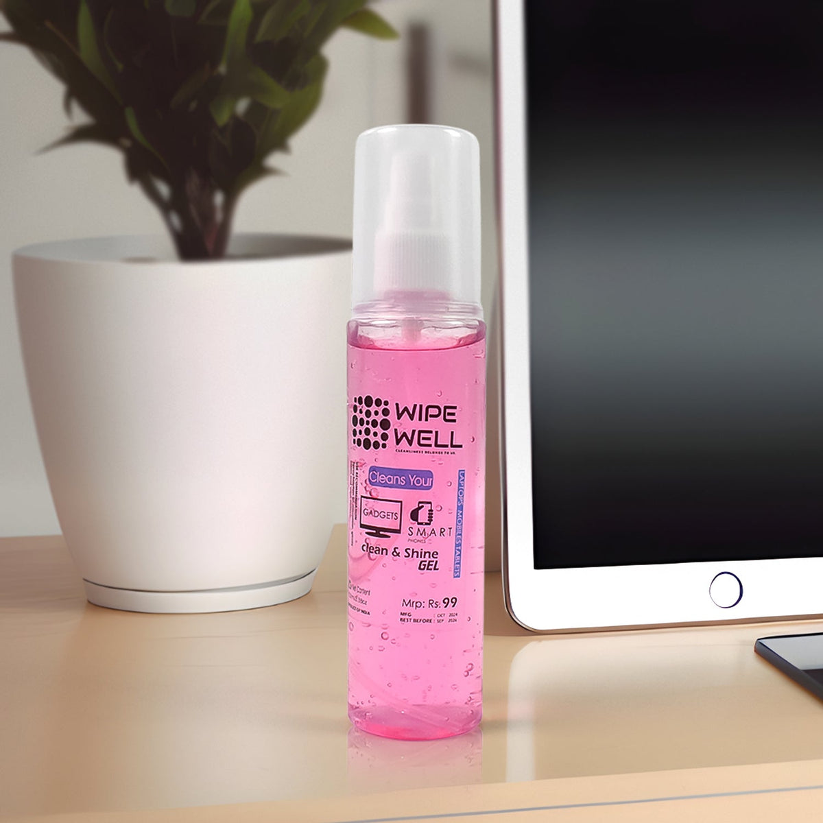 PHOBIA Screen Cleaner Gel bottle with a cleaning cloth for electronics. Main image