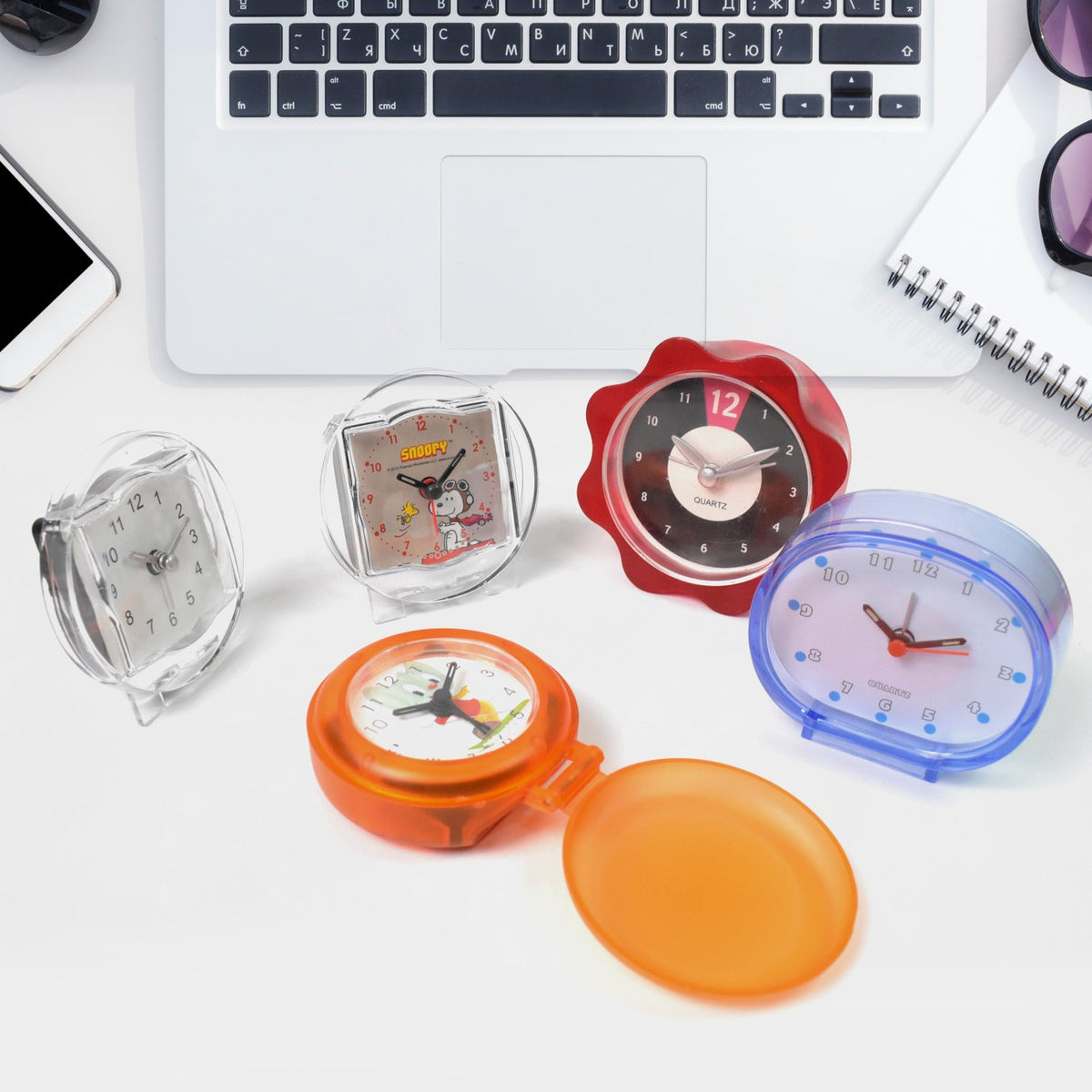 Compact table clock showcasing mix design for versatile room decor Main image