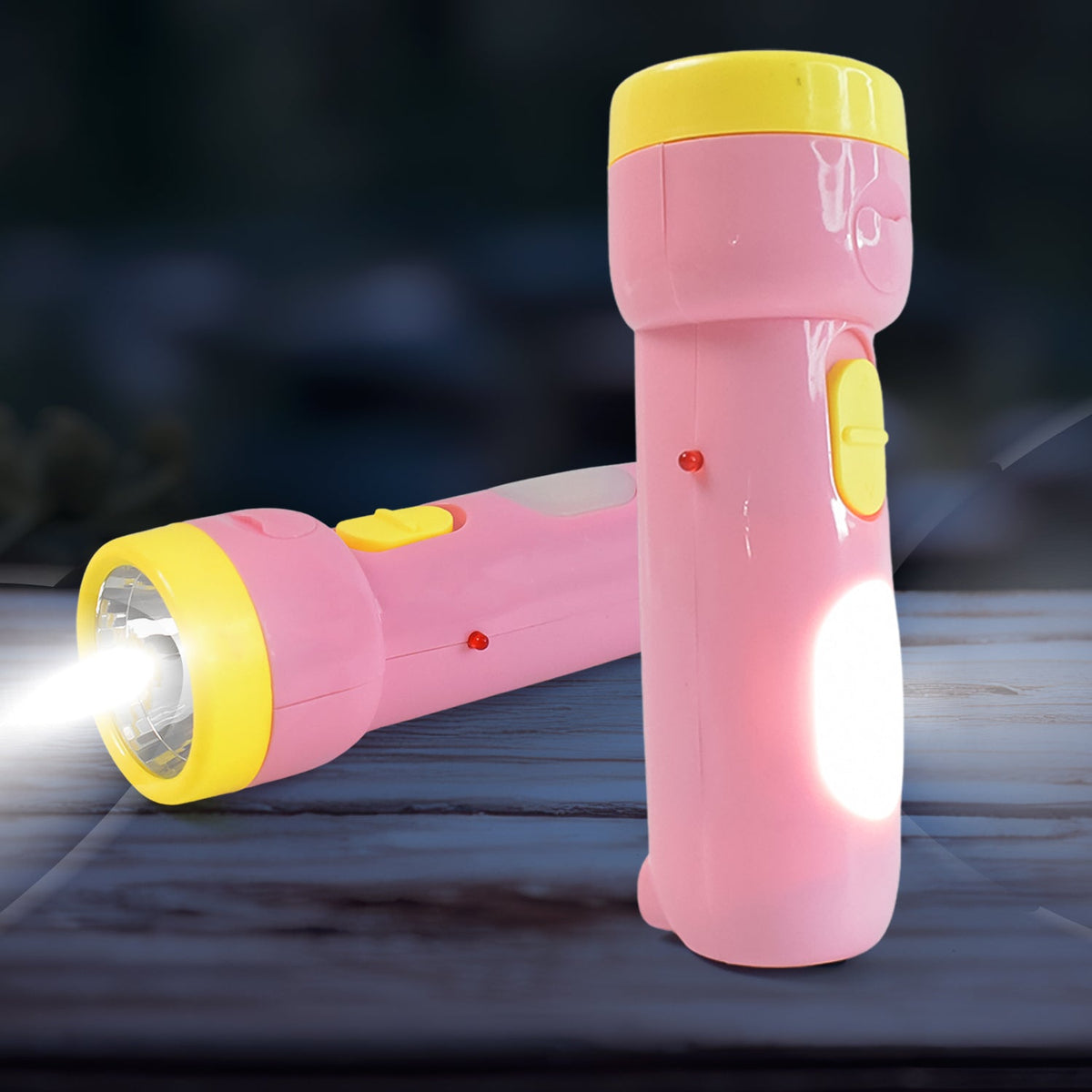 Compact rechargeable LED torchlight with bright beam Main image