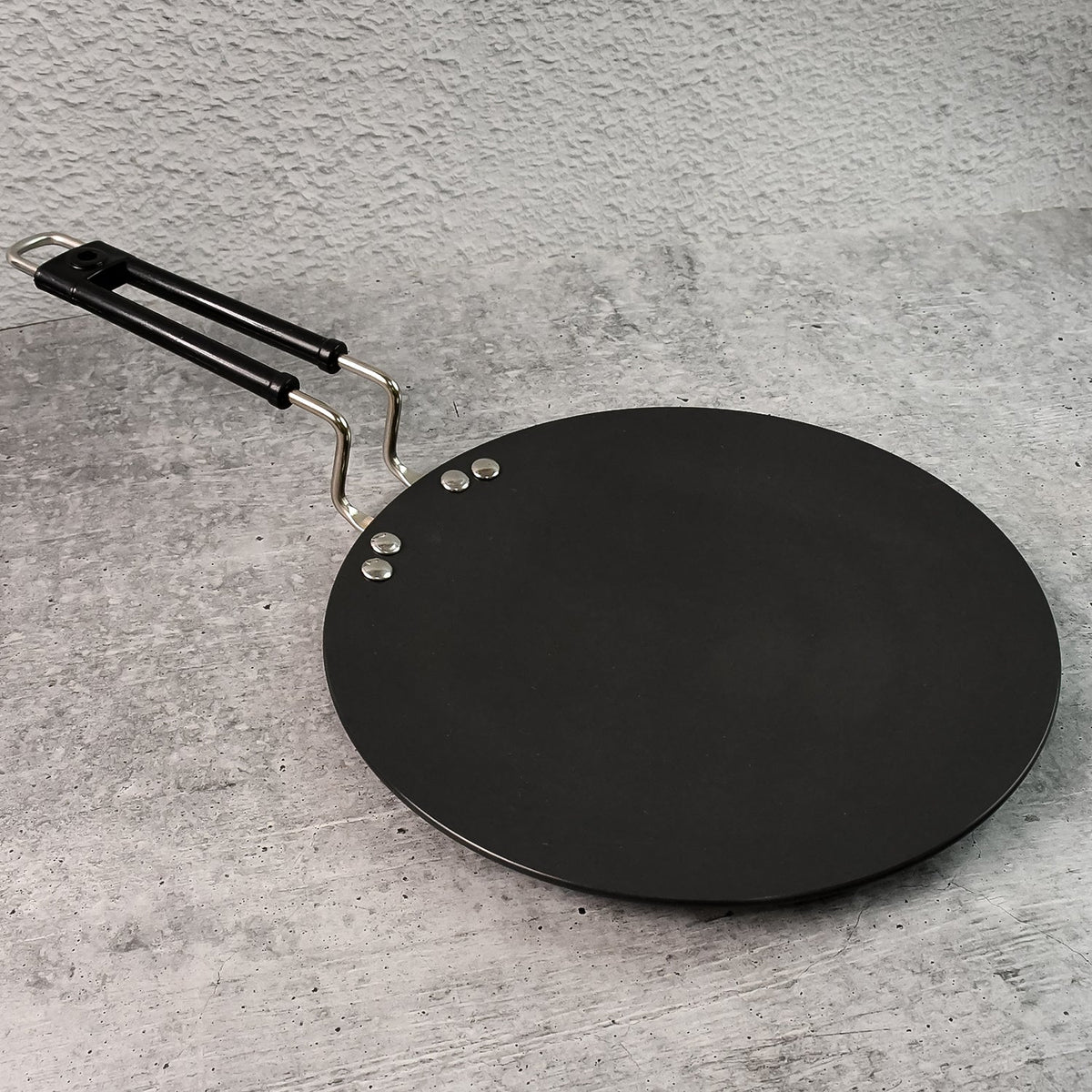 Premium 10 inch non-stick flat roti tawa with heat-resistant handle Main image
