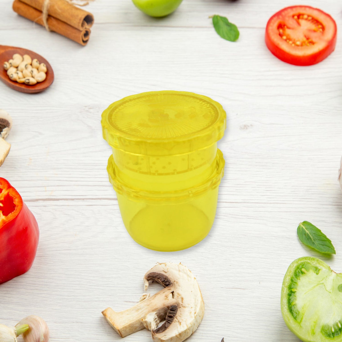 Manual citrus juicer and grinder for fruits and vegetables. Main image