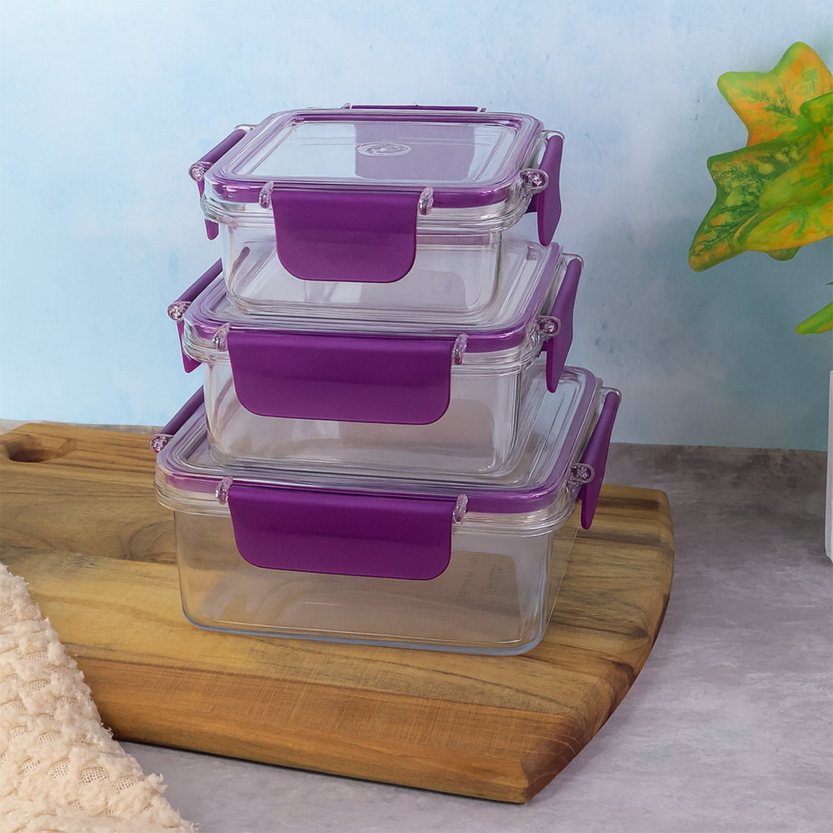 Airtight square food storage container set with transparent BPA-free bodies Main image