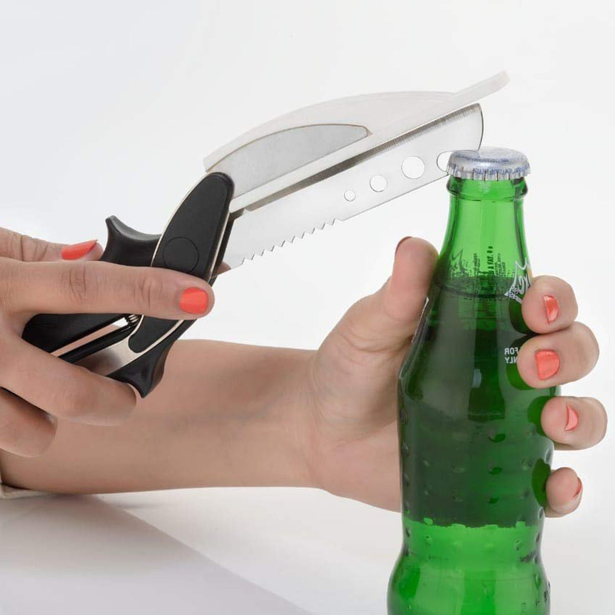 Black stainless steel 4-in-1 clever cutter with ergonomic silicone grips. Main image