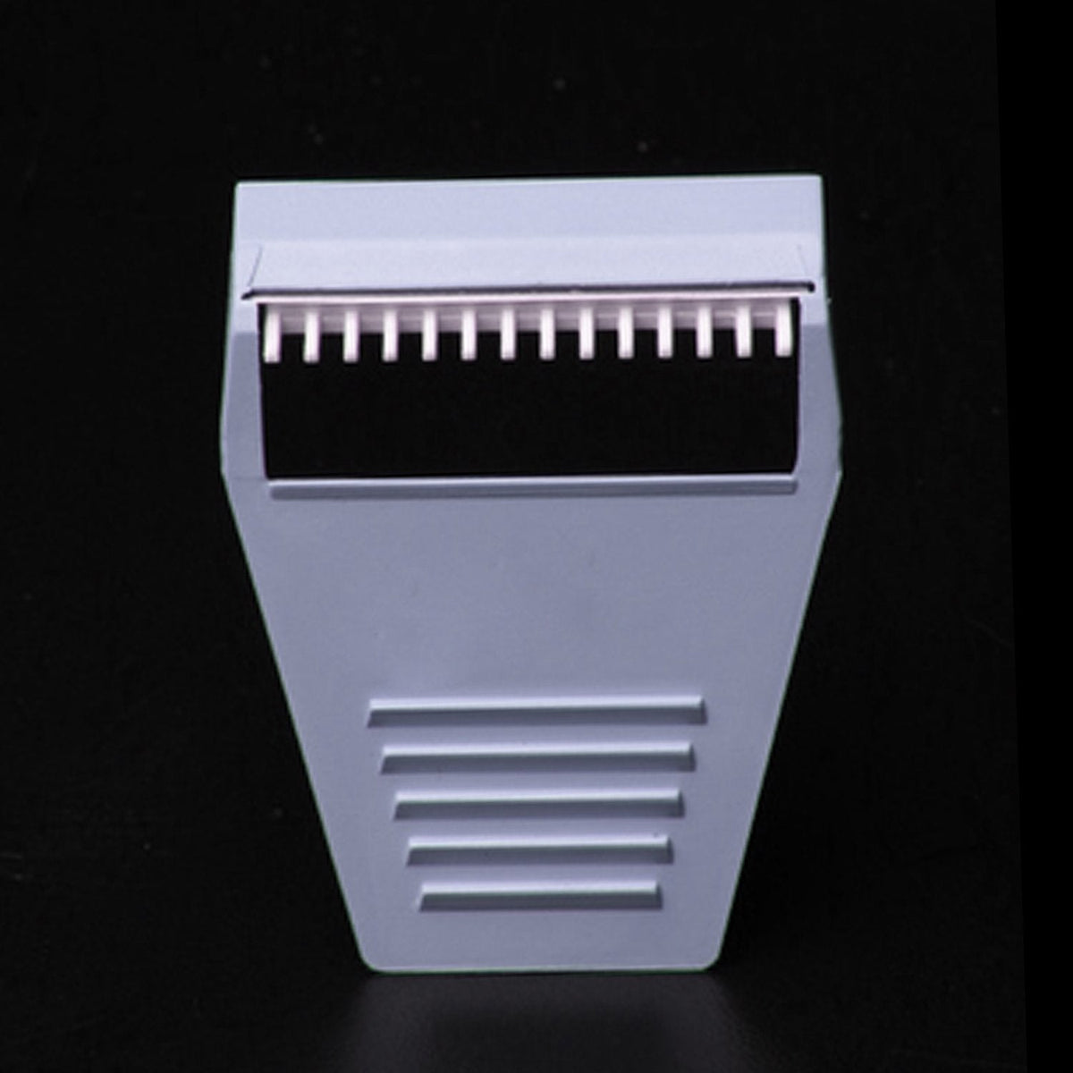 VelvaBloom Women's Body Razor for smooth, gentle shaving. Main image