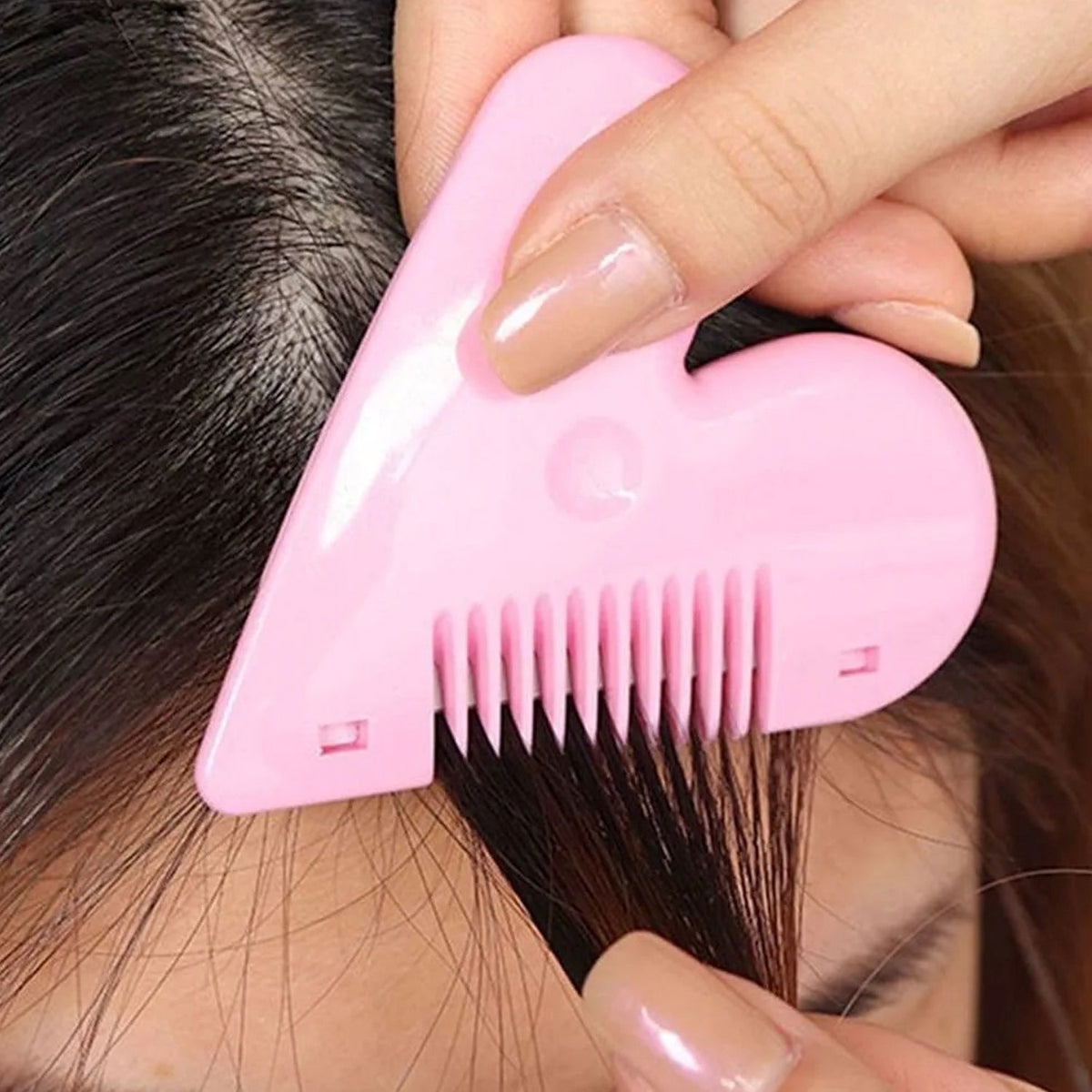 Gentle baby hair scissors with heart-shaped handle and sharp stainless steel blades. Main image