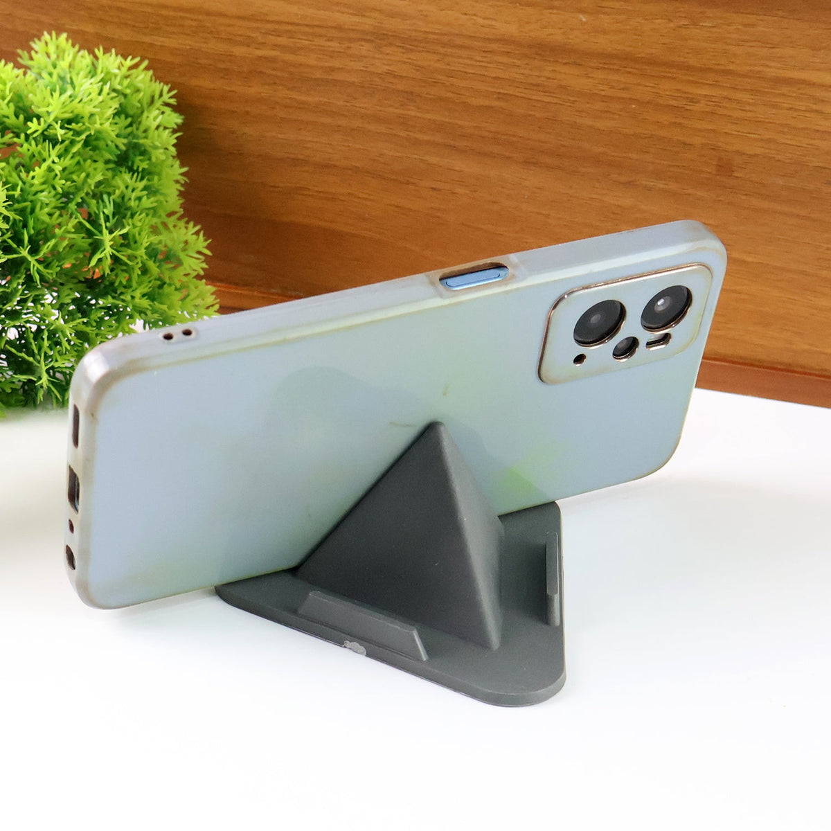 Grey pyramid mobile stand angled view for smartphones Main image