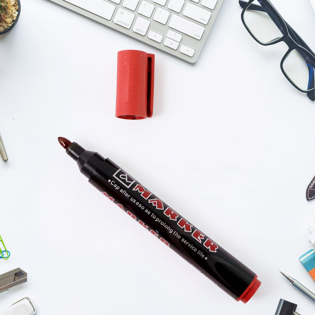 Red ink marker with bold tip for industrial and office use Main image