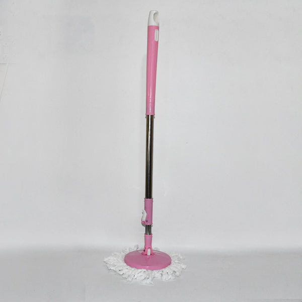 Mop handle featuring a convenient twist-lock system for easy wringing.