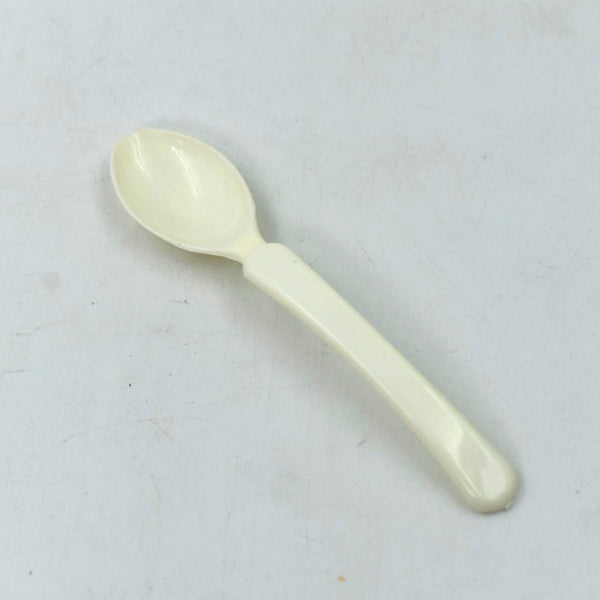 Modern 13-piece cutlery set for serving puddings and sweet dishes.