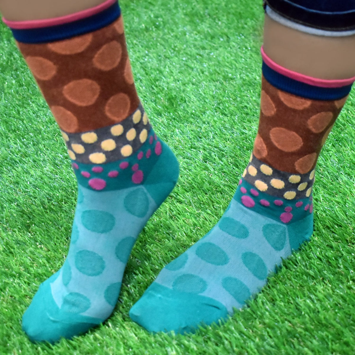 Pair of grey ankle length socks for men, showcasing the soft combed cotton texture. Main image