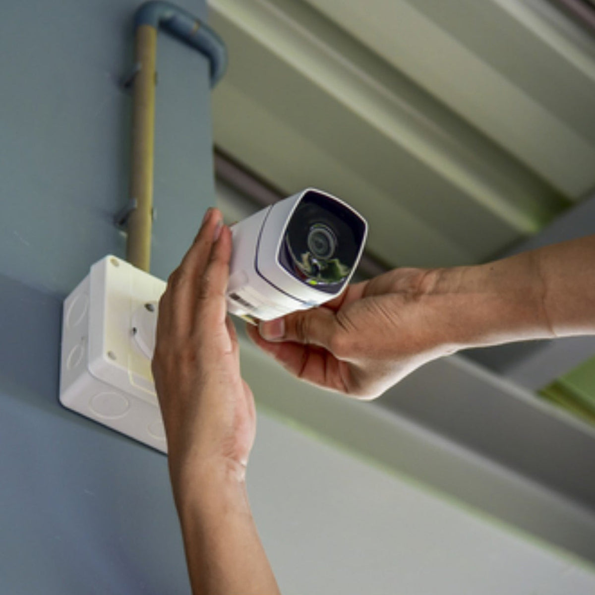 Weatherproof camera mounting box offering secure protection for outdoor use. Main image