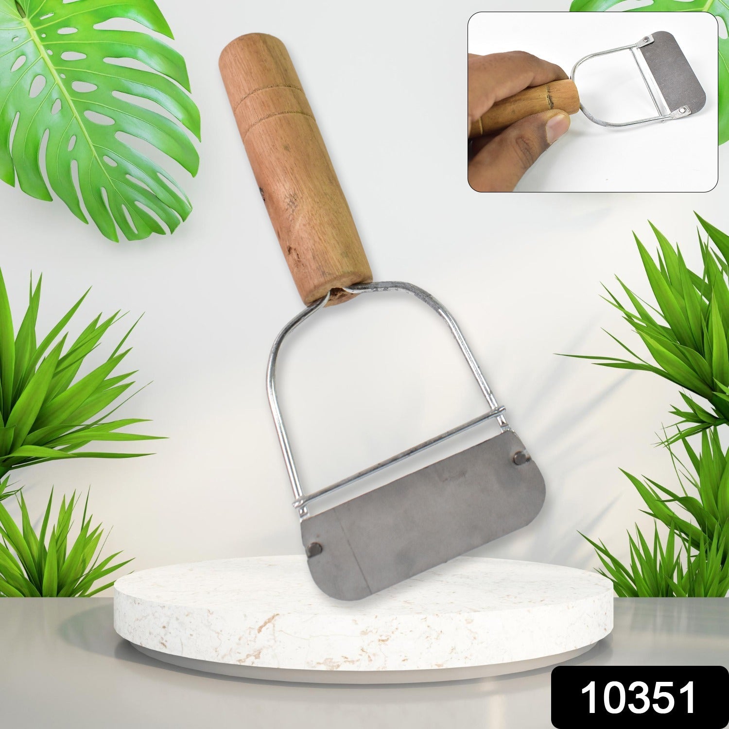 Wooden Handle Vegetable Peeler – Ergonomic & Durable Design Secondary image