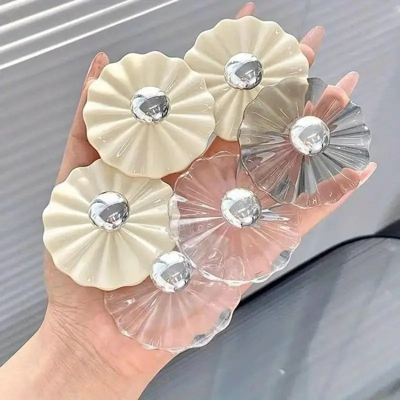 Petal Shaped Adhesive Wall Hooks (5Pcs) Main image