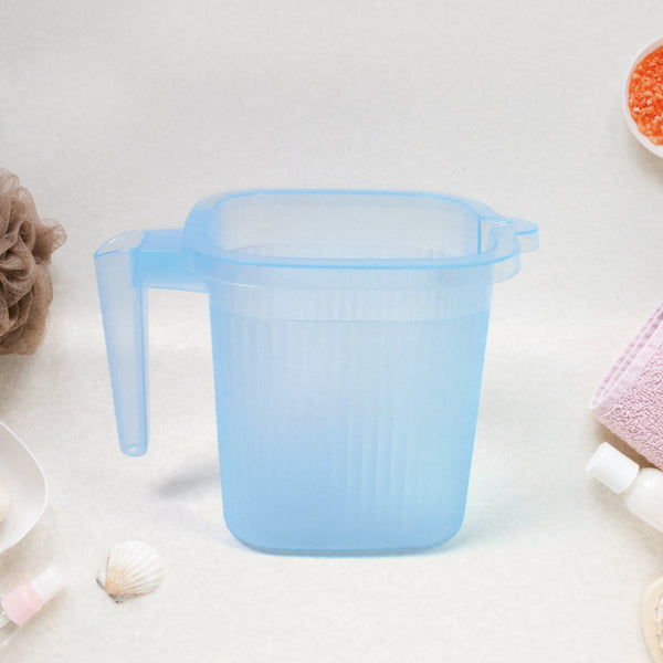 Detail of the ergonomic handle and smooth finish on a multipurpose plastic mug from Bathora.