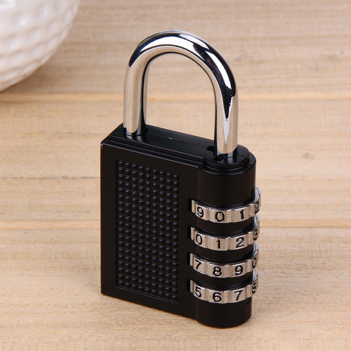 AutoSafeo 4-digit combination lock displaying its secure dial mechanism. Main image