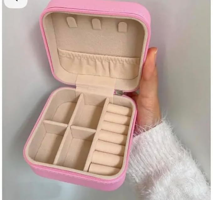 Travel Jewelry Case and Makeup Bag Secondary image