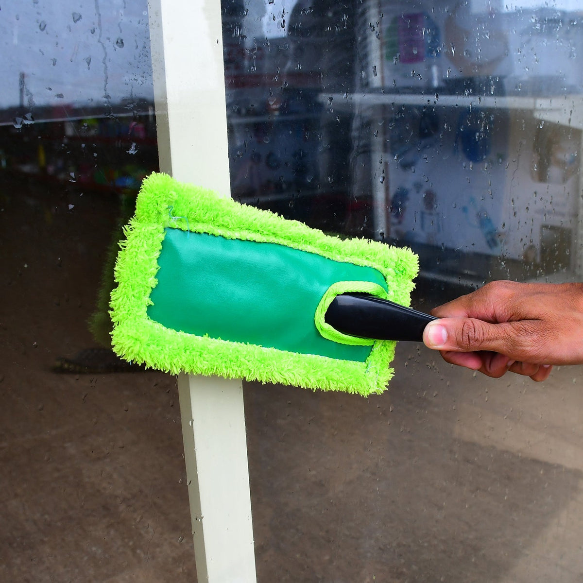 Large Car Cleaning Microfiber Duster for scratch-free exterior and interior detailing. Main image