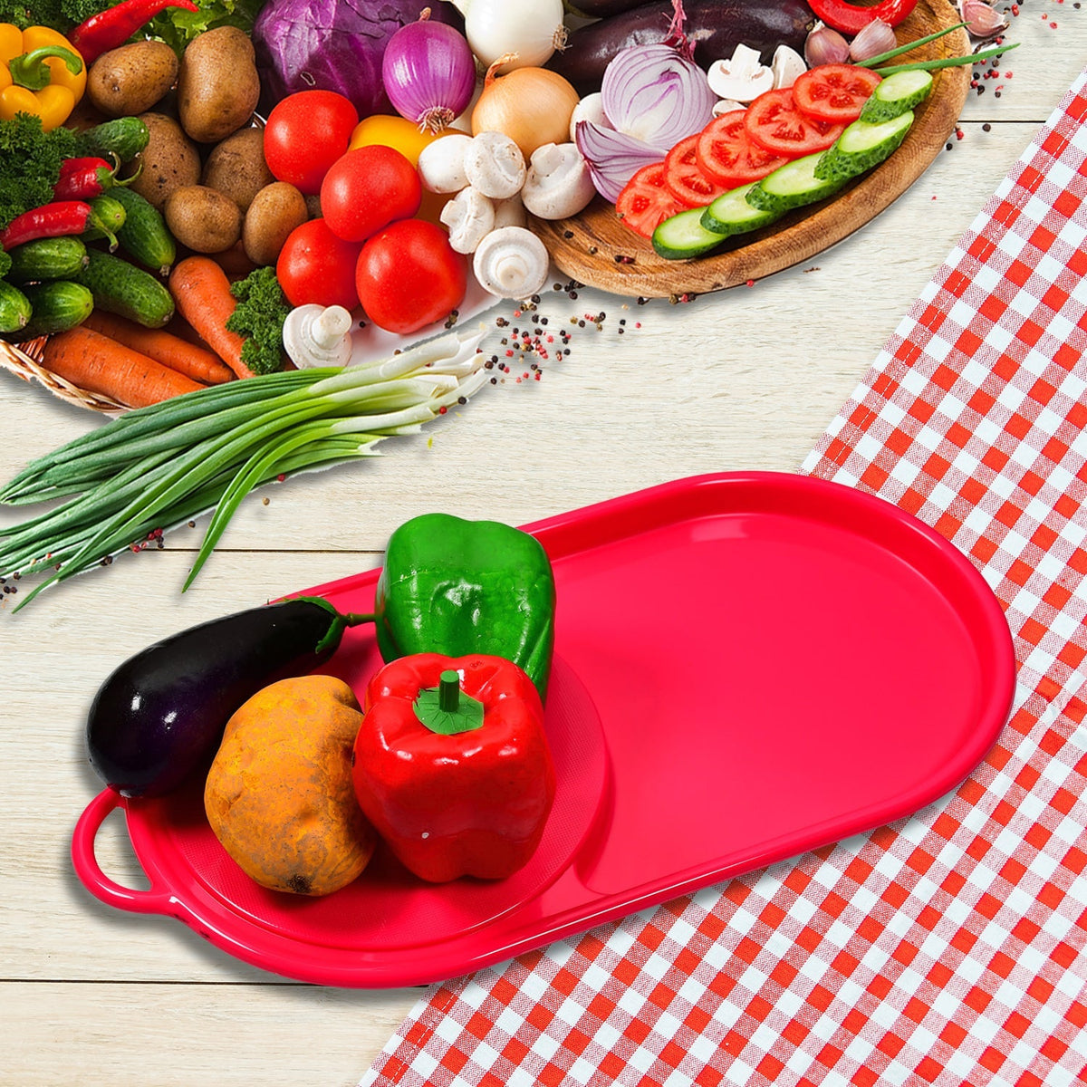 Plastic chopping board with integrated tray, shown with chopped vegetables. Main image