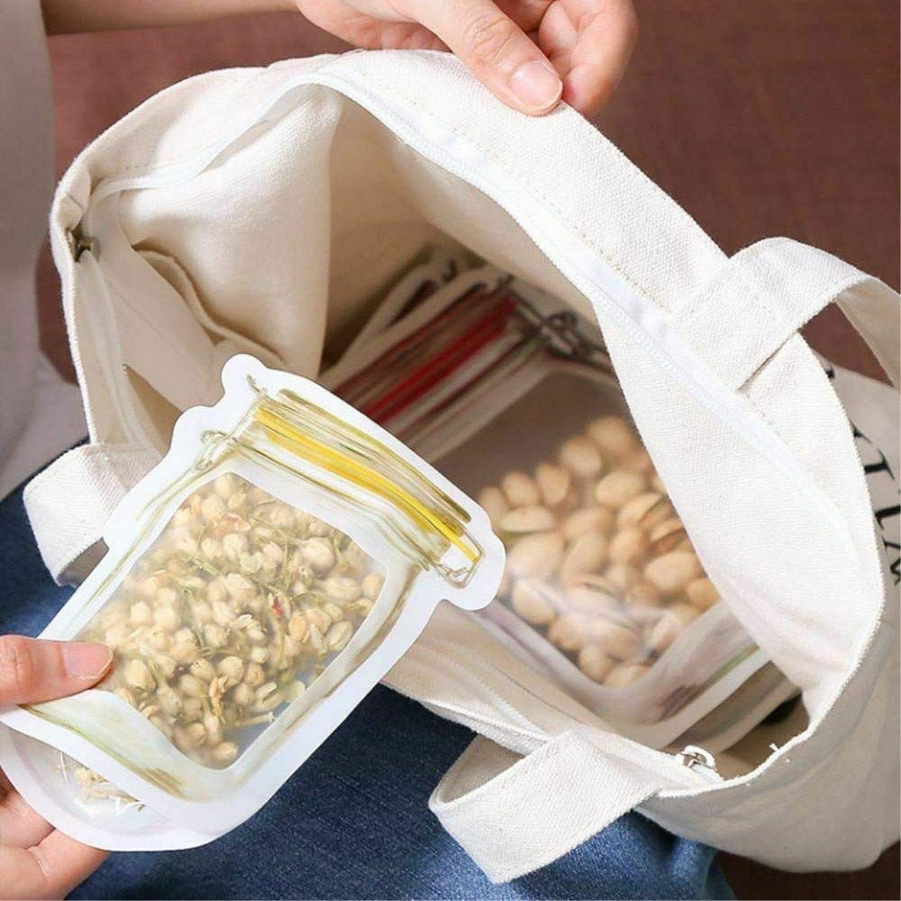 Reusable food storage pouch with airtight zipper seal, 150ml, perfect for snacks. Main image