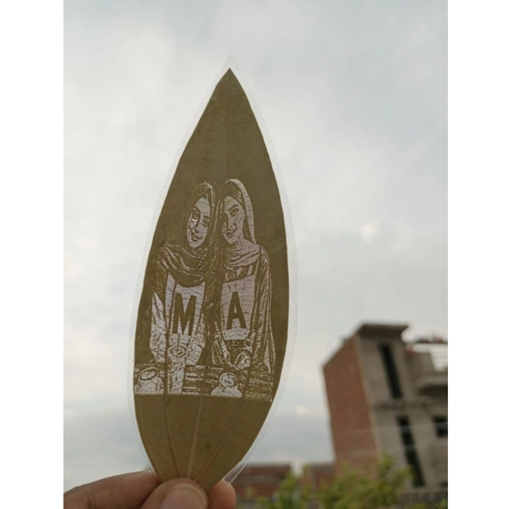 Generic Custom Friendship Portrait Engraved on Natural Leaf Main image
