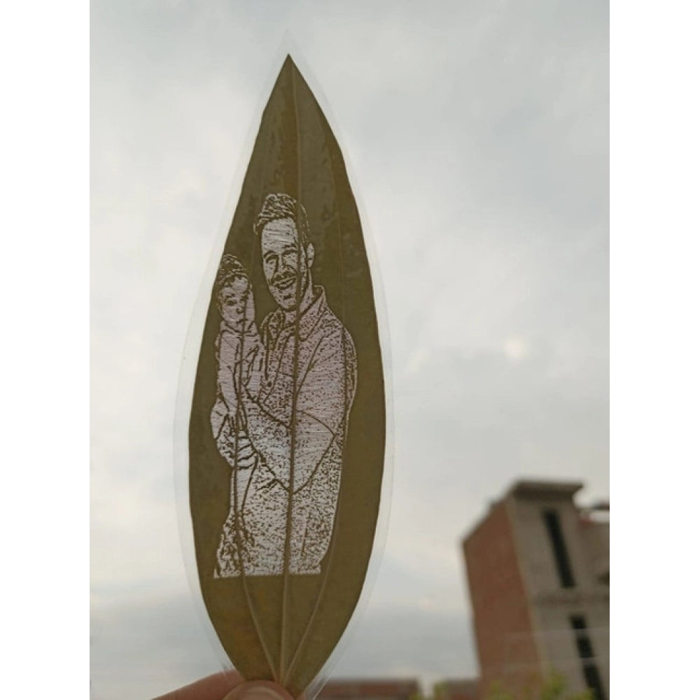 Generic Custom Father &amp; Child Portrait Engraved on Natural Leaf – Personalized Botanical Art Gift Main image