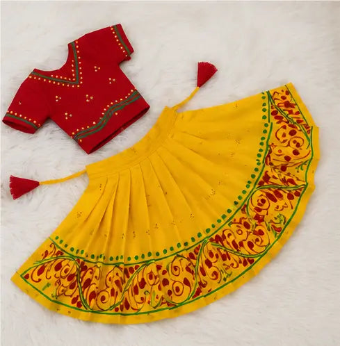 Hand Painted Laxmi Ma Saree with Blouse, Yellow Cotton Saree, Traditional Bengali Puja Dress, 1 Pc