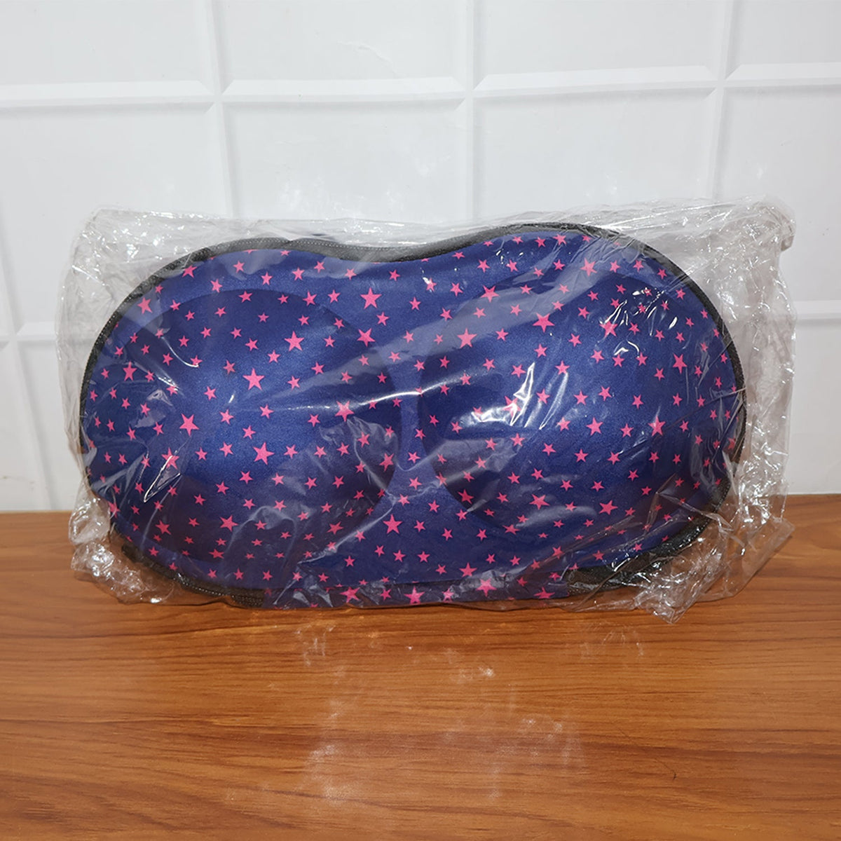 Compact hard shell bra storage case ideal for suitcase packing