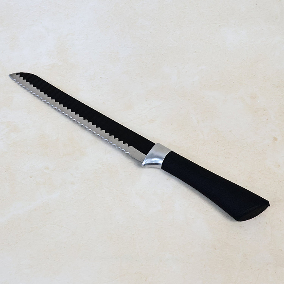 32 cm serrated bread knife with sharp blade for slicing bread Main image