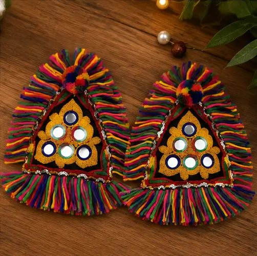 Handmade Navratri Triangle Hath Panja – Boho Mirror Work Haathphool with Cowrie Shells & Ghungroo, Pack of 2