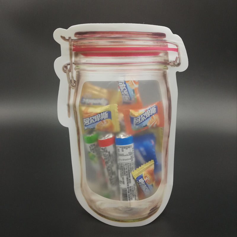 Transparent reusable plastic airtight food storage bag, 500ml, with zipper closure. Main image