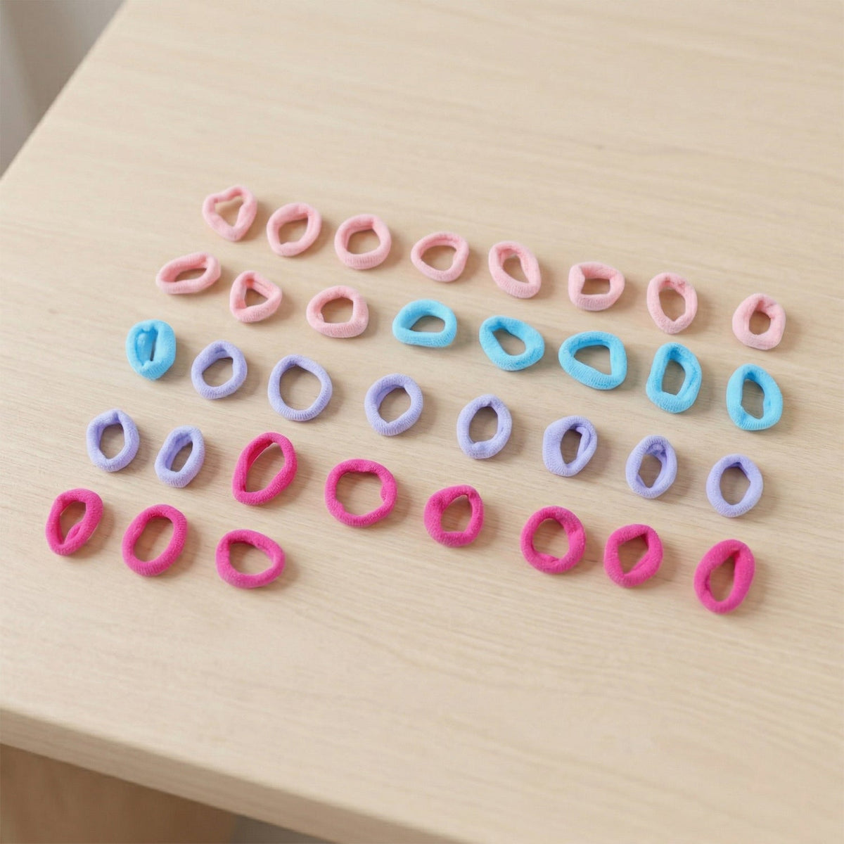 Multicolor elastic hair ties perfect for children's hairstyles Main image