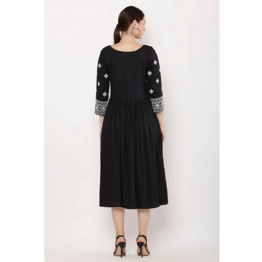 Generic Women's Casual Rayon 3-4th Sleeves Kurti (Black) Secondary image