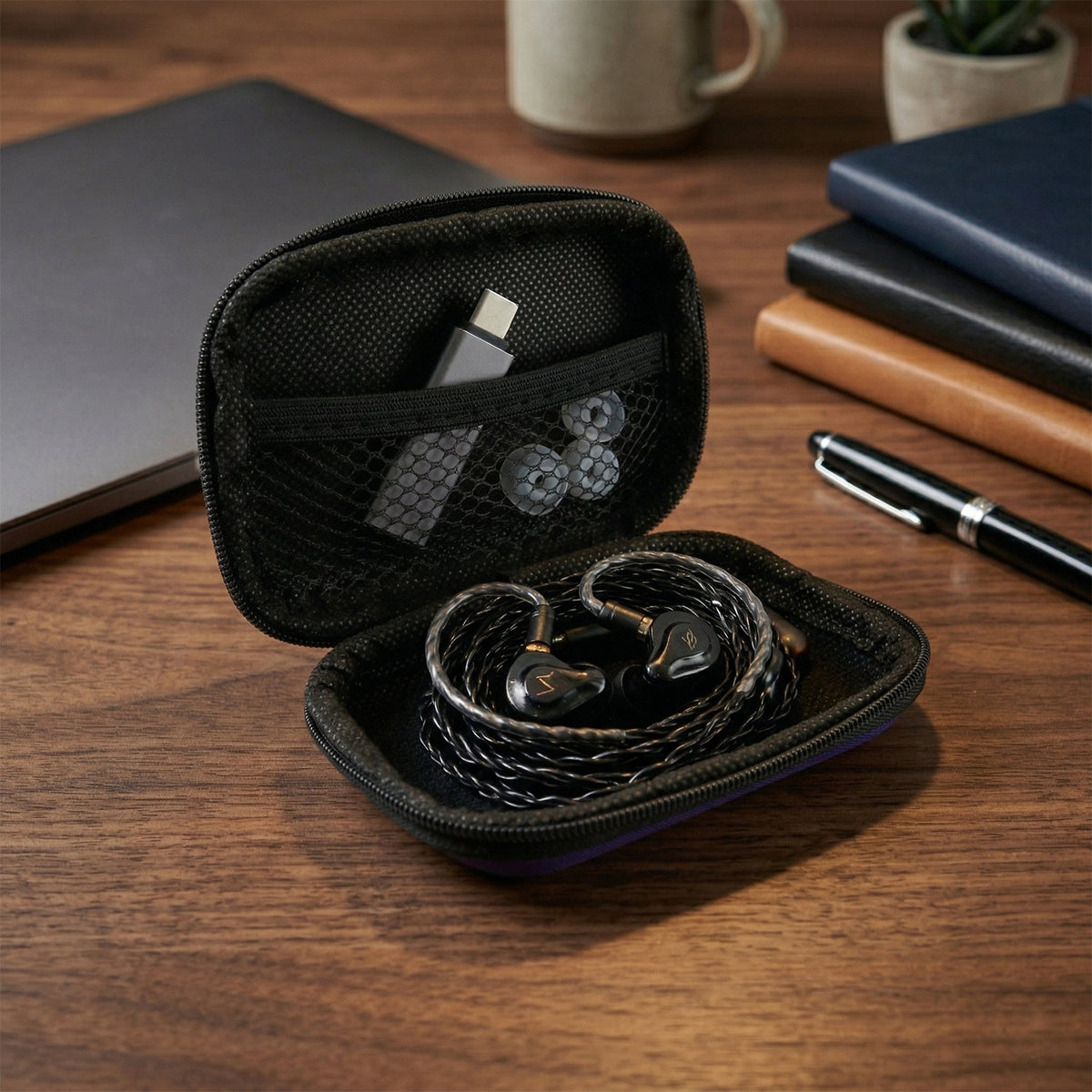 Compact portable earphone case with zipper for gadgets Main image
