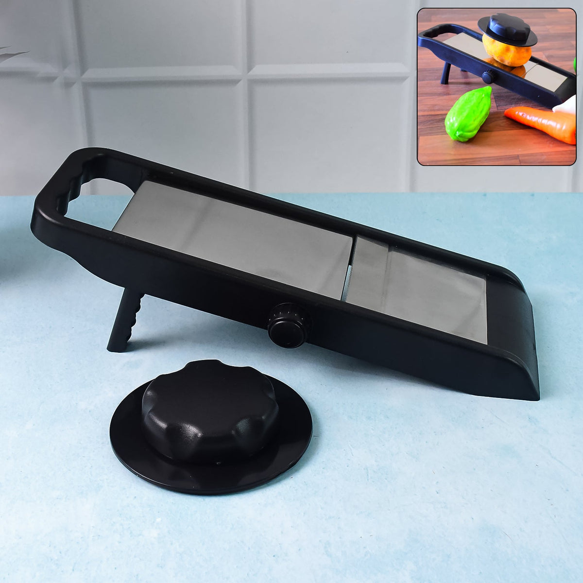 Supermom adjustable slicer in black and silver, perfect for quick vegetable preparation. Main image