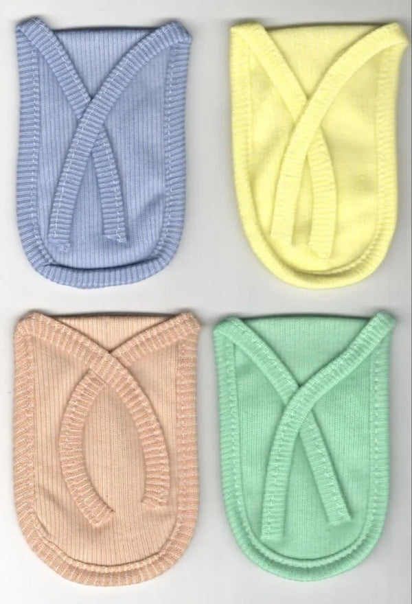Cotton tap cover actively filtering water, keeping the tap dust-free.