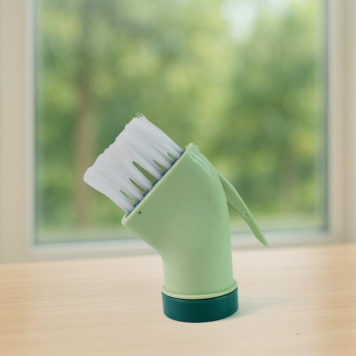 Connectable cleaning brush with built-in scraper cleaning window tracks and kitchen corners Main image