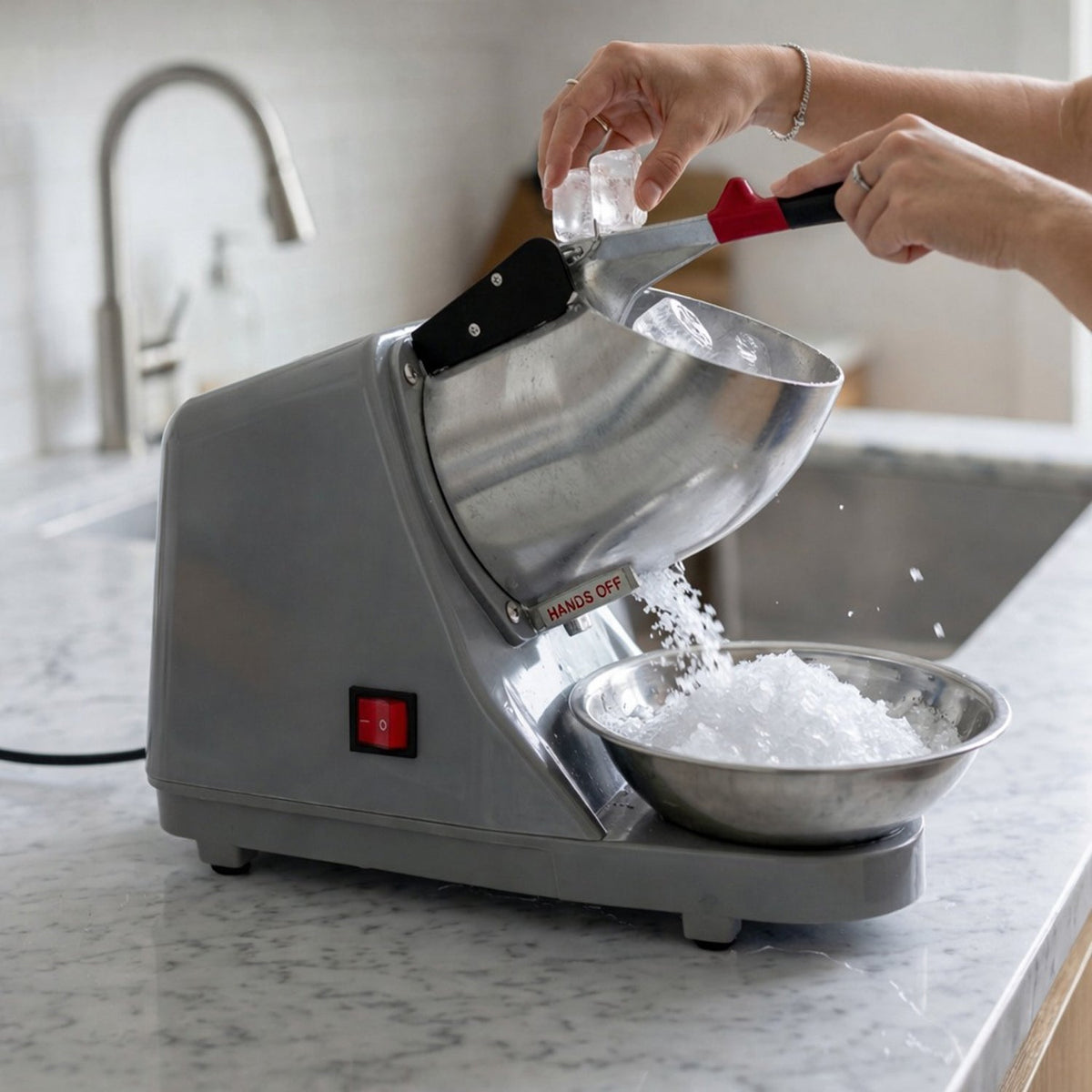 Electric ice crushing machine with stainless steel bowl for quick ice prep Main image