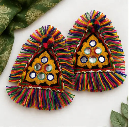 Handmade Navratri Triangle Hath Panja – Boho Mirror Work Haathphool with Cowrie Shells & Ghungroo, Pack of 2